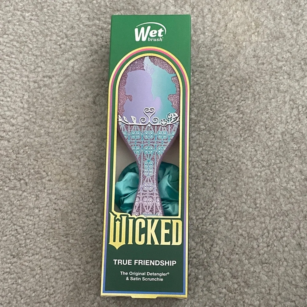 Wet Brush Wicked True Friendship Detangler